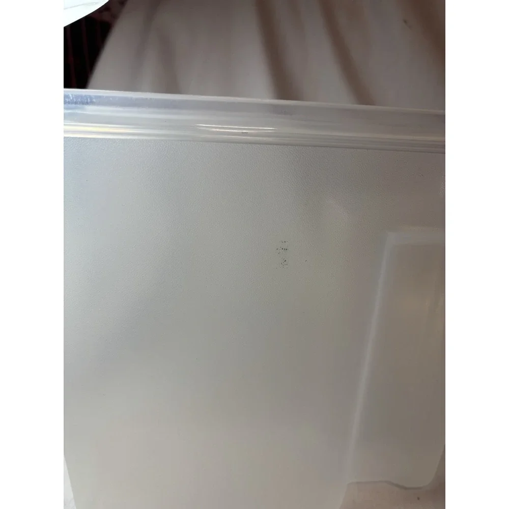VTGRubbermaid Servin Saver 13 Cups Clear Plastic Cereal Container White Snap Lid